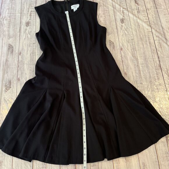 Carmen Marc Valvo Black Cocktail Dress Sleeveless Bottom Pleated Size 4 - Picture 5 of 6